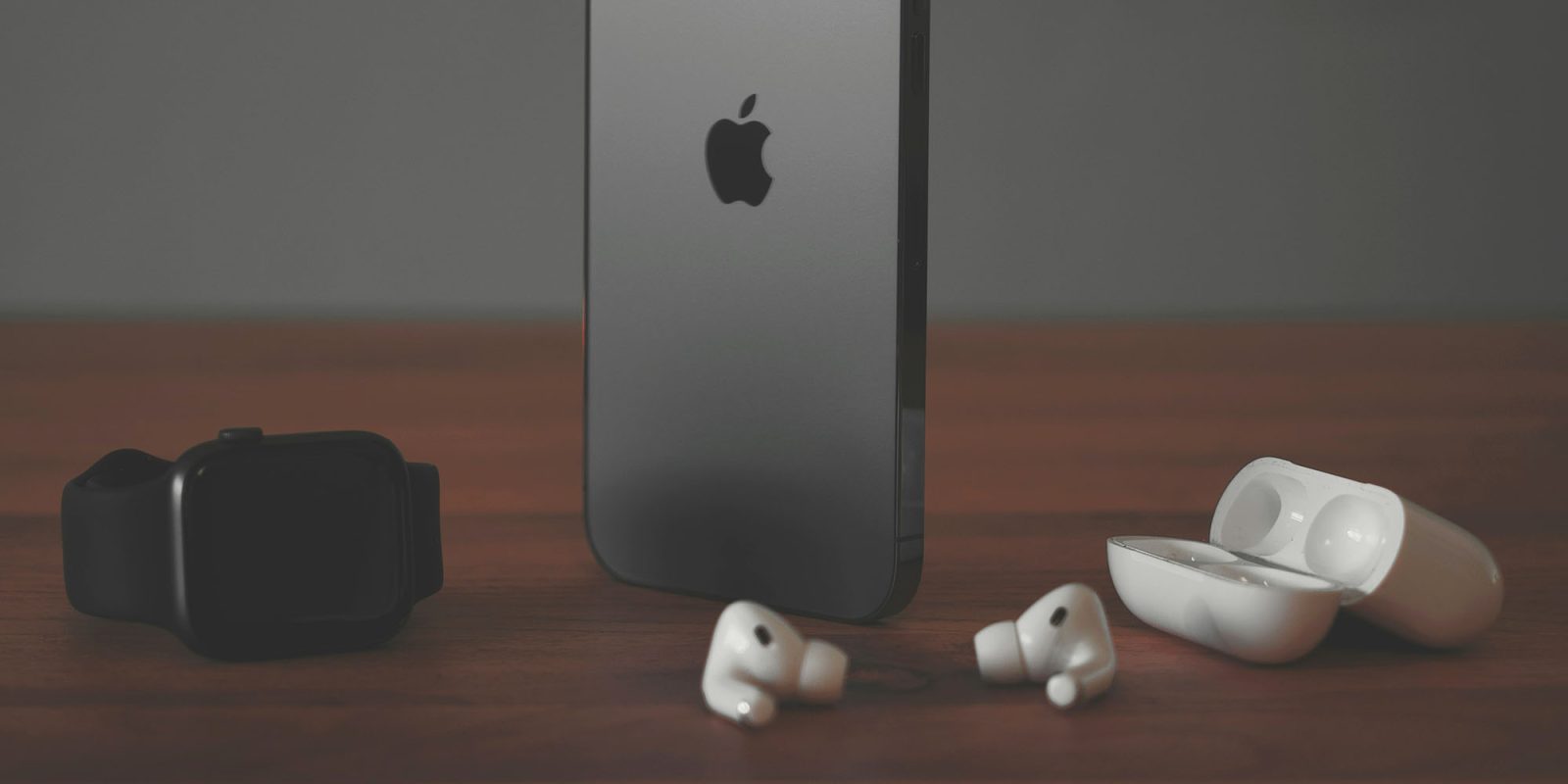 Reverse wireless charging may not be possible on the iPhone 17 Pro